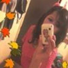 Yo Soy CoMo Soy Le GusThe AQn Le Gusthe No Sthoy Para CoMPLacer Ah NaDiie :)) ViVo Mi ViiDa Trankila Nma Y Soy Alba Y Q Pasha  :))))