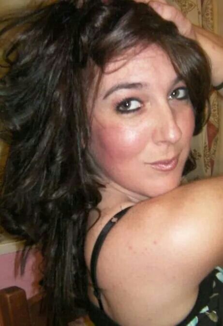 sjc29hjr's profile picture. ♥ life isnt about waiting for the storm to pass, its about learning to dance in the rain ♥