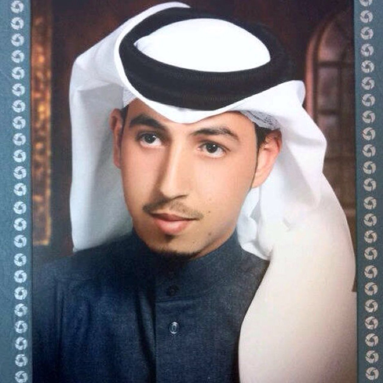 لاتخلط بين شخصيتي وأسلوبي ، فشخصيتي هي أنا وأسلوبي يعتمد عليك ..! السعودية / جدة