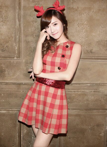 Elizabeth E.//21 yo//¢140// i love fashion very much!