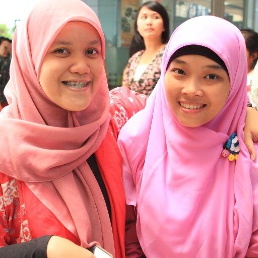 akun lama @dyahsavitrii dihack :(