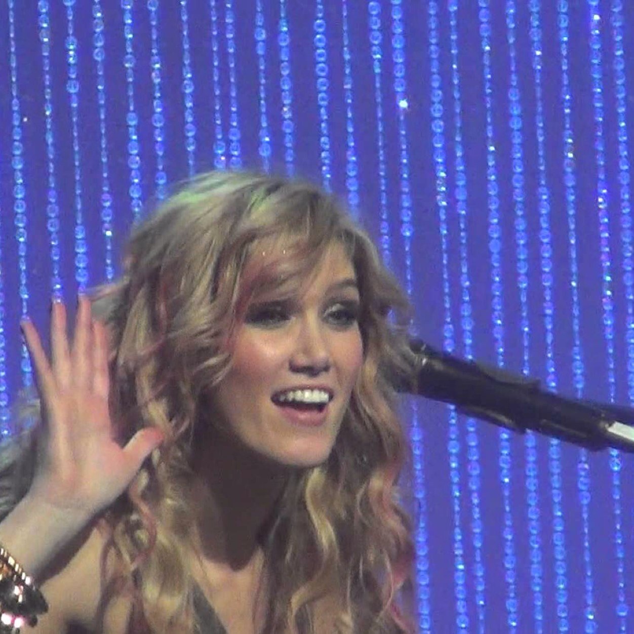 isabelmay12's profile picture. I have two words for you. Delta Goodrem! My favourite two words love and light xoxx