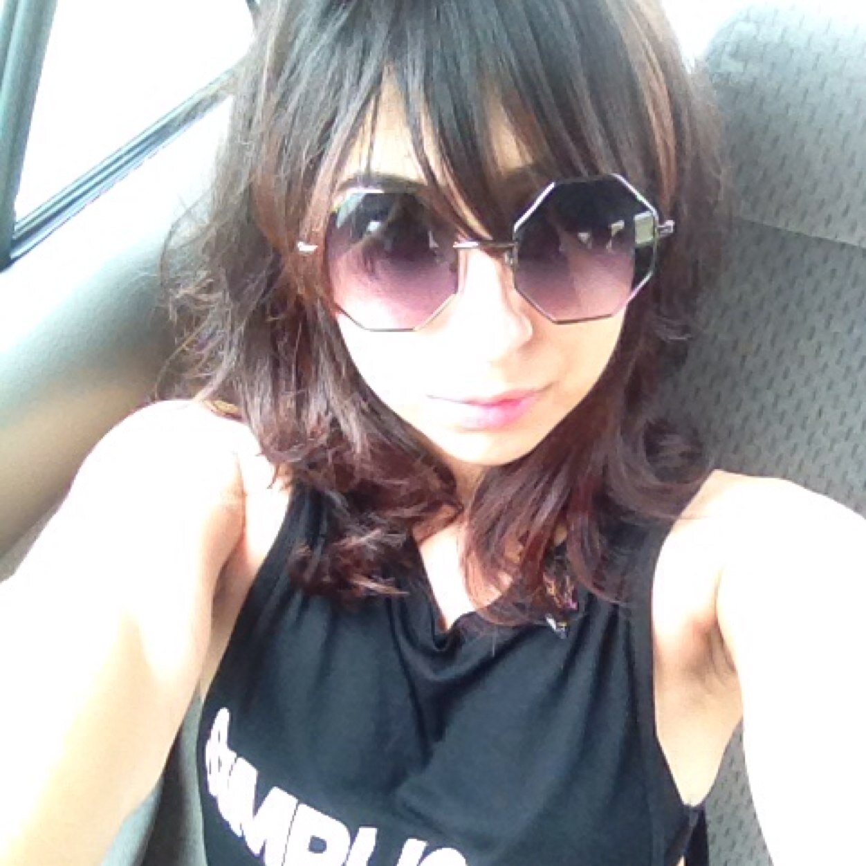 moon loving, star gazing bibliophile . possible witch . part time yogi .