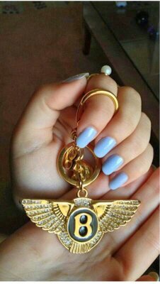 bawadigg0548576's profile picture. 