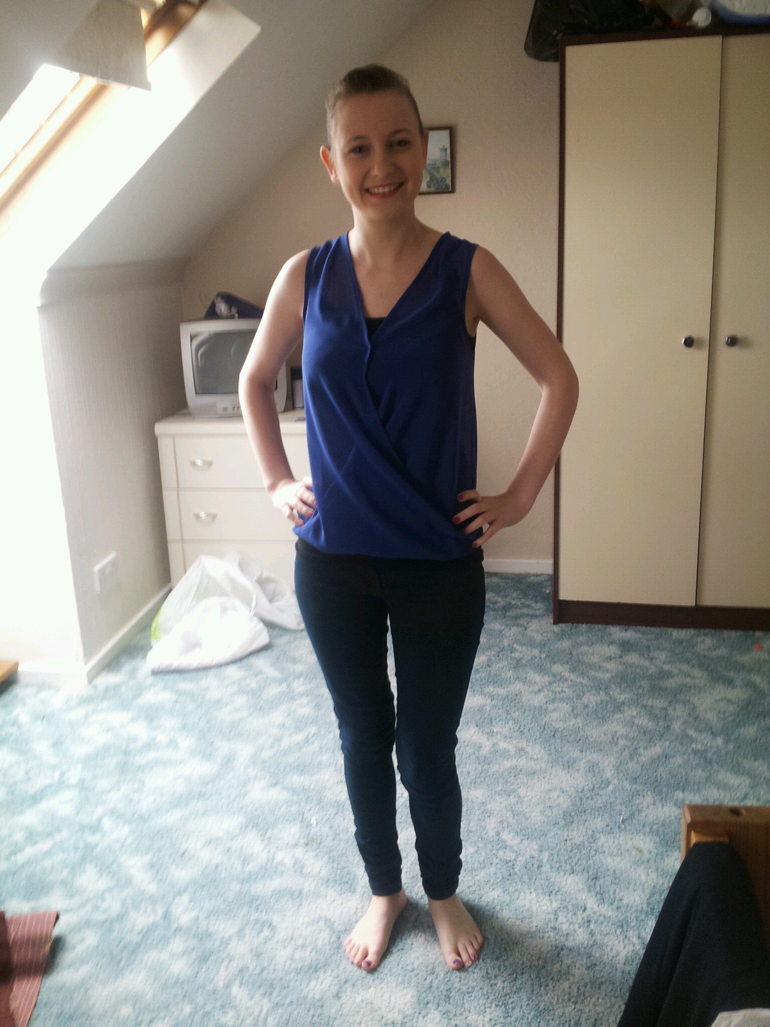 follow me and i will follow back :)