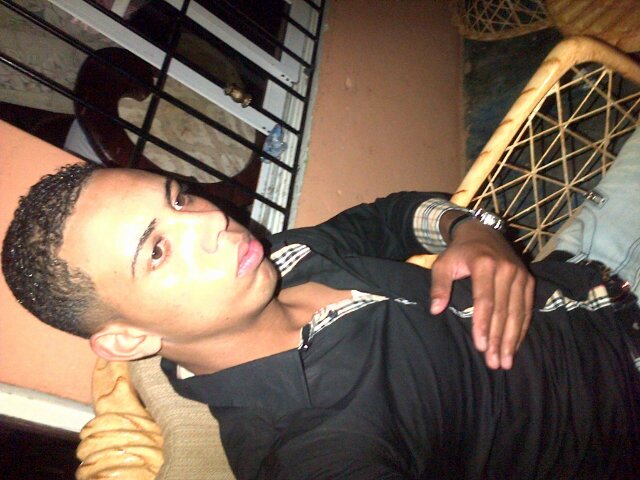 Deee eetee Lao nO tAmO En sEntimIeNtO.  ♥☆♥ •«100%activo»•