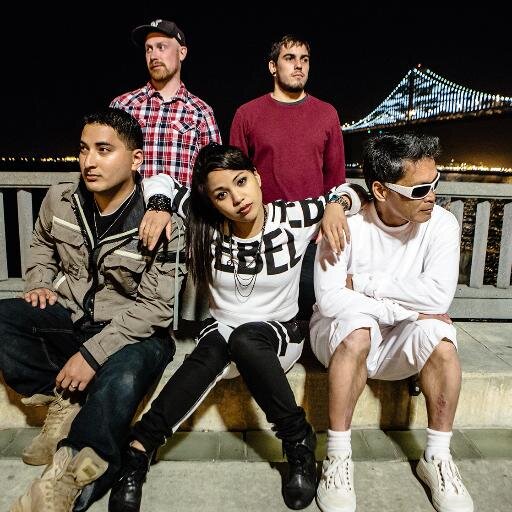Awesome Alternative Rock/Power Pop Band - Lyrically Superior, High Energy, Addictive, Raw and Fun.
http://t.co/ccDj37Sifv
http://t.co/ZNXM2V8Oev