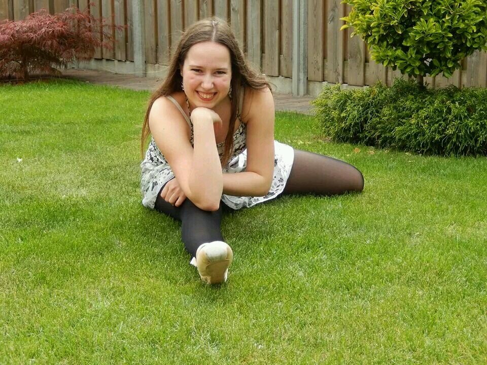 HalSprouse's profile picture. 22 jaar - Pabostudente in Amsterdam - Geboren & Getogen in Venray -♥ Musical & Theater ♥- Zingen & Dansen (☆Lucia Marthas & OVA☆)