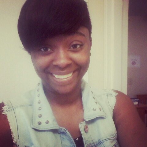 I loveGod, my son,myfamily,boyfriend,t.i. and rihanna
#justFOLLOWme!
