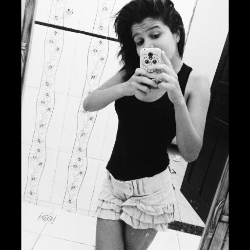 _danielleferraz Profile Picture