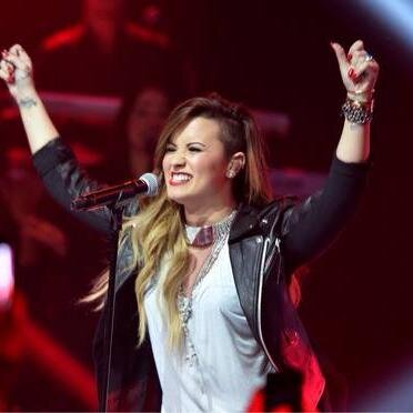 Demétria Devonne Lovato My Warrior s2 Stay Strong s2 lovatic aqui