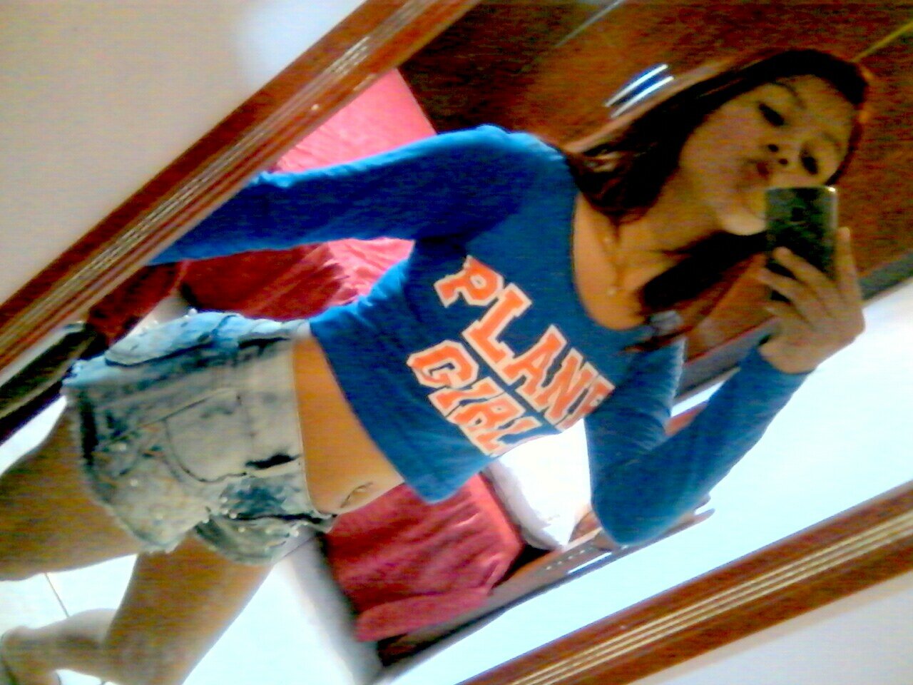 ㅤㅤㅤㅤㅤㅤㅤㅤ ★ Quem muito criticca no fundo ADMIRA ! ((: .. ' *