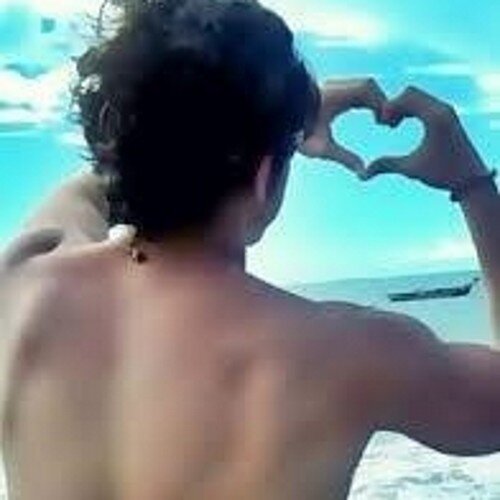 Me add no facebook/kauemullins