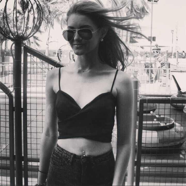 17♡ ig: valebadell  take it easy!