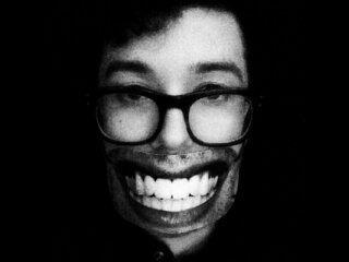 Learn. Life. Laugh. Whoops! Beatbox Addict, Journalist, Radio Announcer.