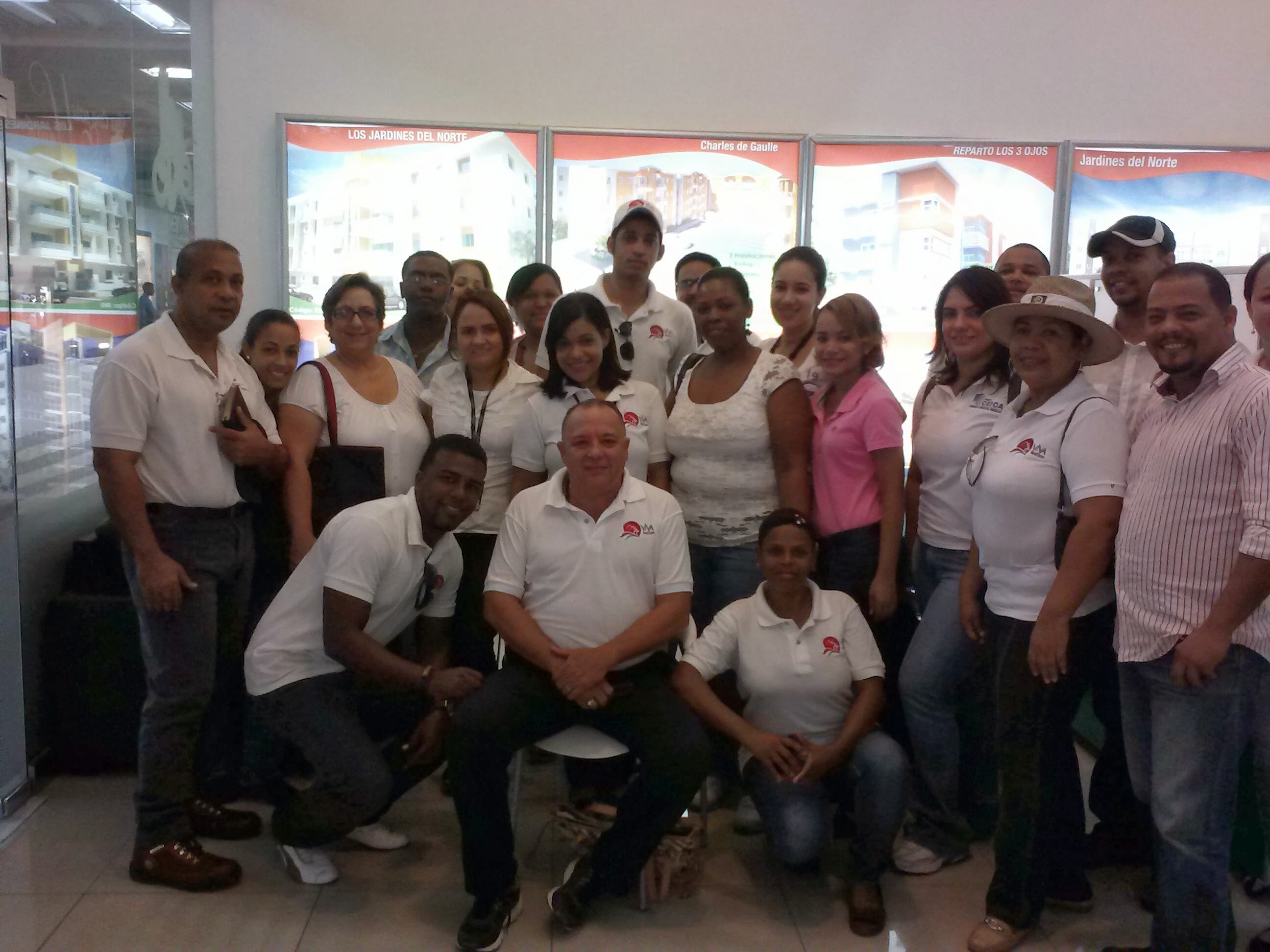 Asesor inmobiliario, en Rep.Dom. tenemos la propiedad de tu sueño, apartamentos,casas,villas, fincas,solares, en ventas y alquileres.