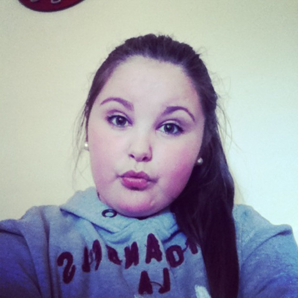 Im you average teenage girl who likes chocolate !!! Irish , follow for follow and the 50th like gets a shout out