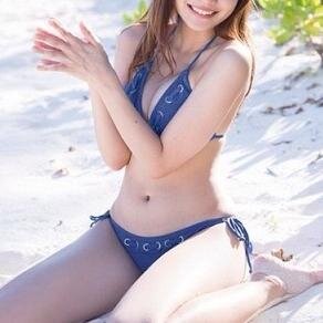 Hi, I'm Japanese. And I post Japanese beautiful girls pictures every day. If you want to see more pictures, please visit my website. Thank you!