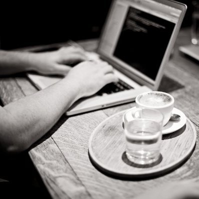 tangdev's profile picture. 