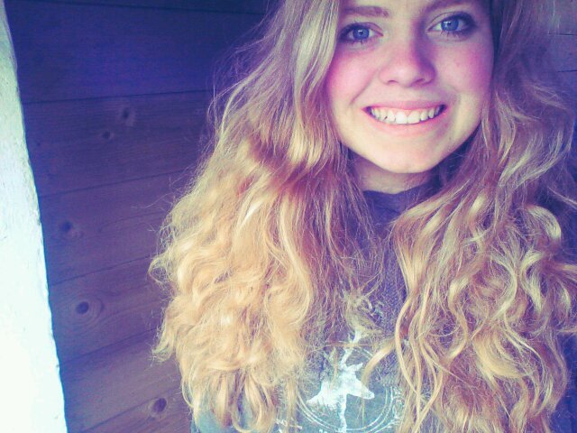 voetbal sv gramsbergen MB1:) marijesnetwerk, 16 jaar, AJAX, lalalalalala insta: marijemeesters