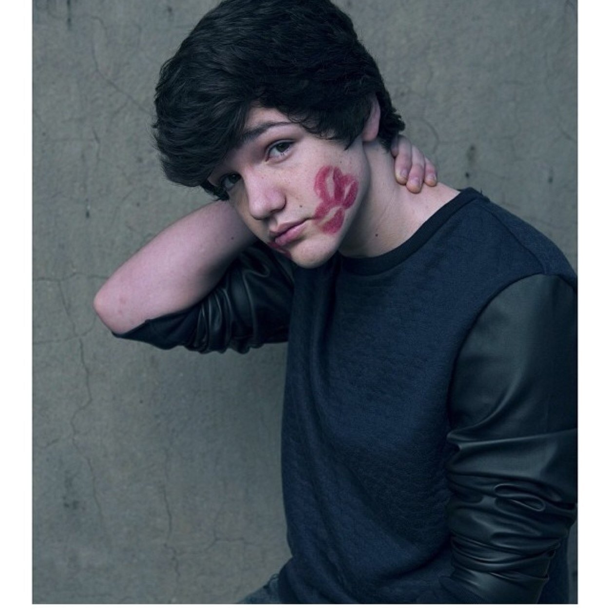 ♡Can I frickle frackle with you aaron?♡ 0/12 ☹