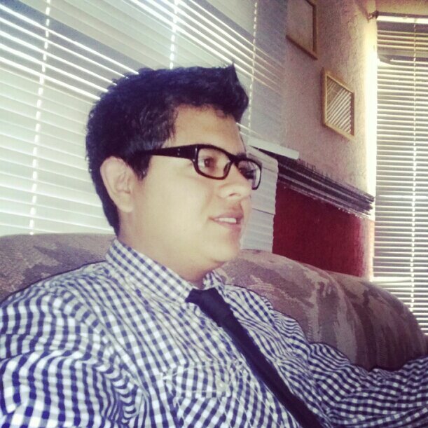 Estudiante de la Carrera de Ciencia Politica en la UAS. Formo parte de Jovenes Colosio Sinaloa. Mi objetivo servir a mi pais con justicia, fe y servicio. LLDM..