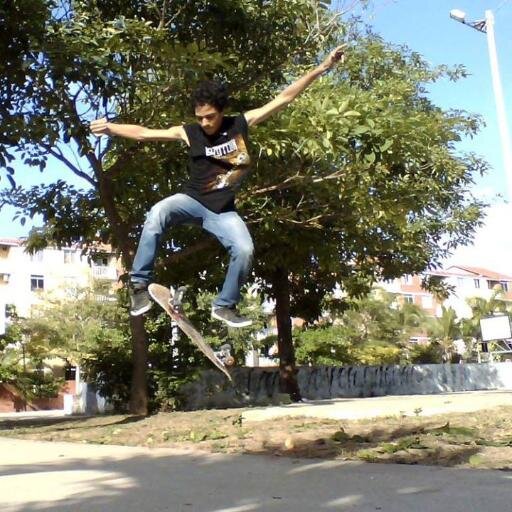 oliveralexand16's profile picture. 