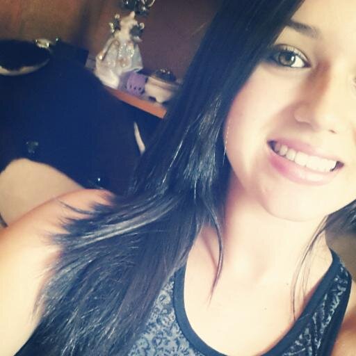 “A gente tem que aprender a ser feliz com o que tem.”                                                                        Snap →marina_sgomes