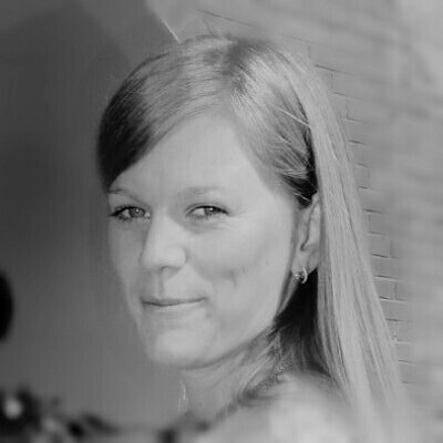 Works @smit_rs_media and https://t.co/qEKRRrf0tk online store. MOM, wife. #GameOfThrones and #HouseOfDragons fan, #coffeelover ☕