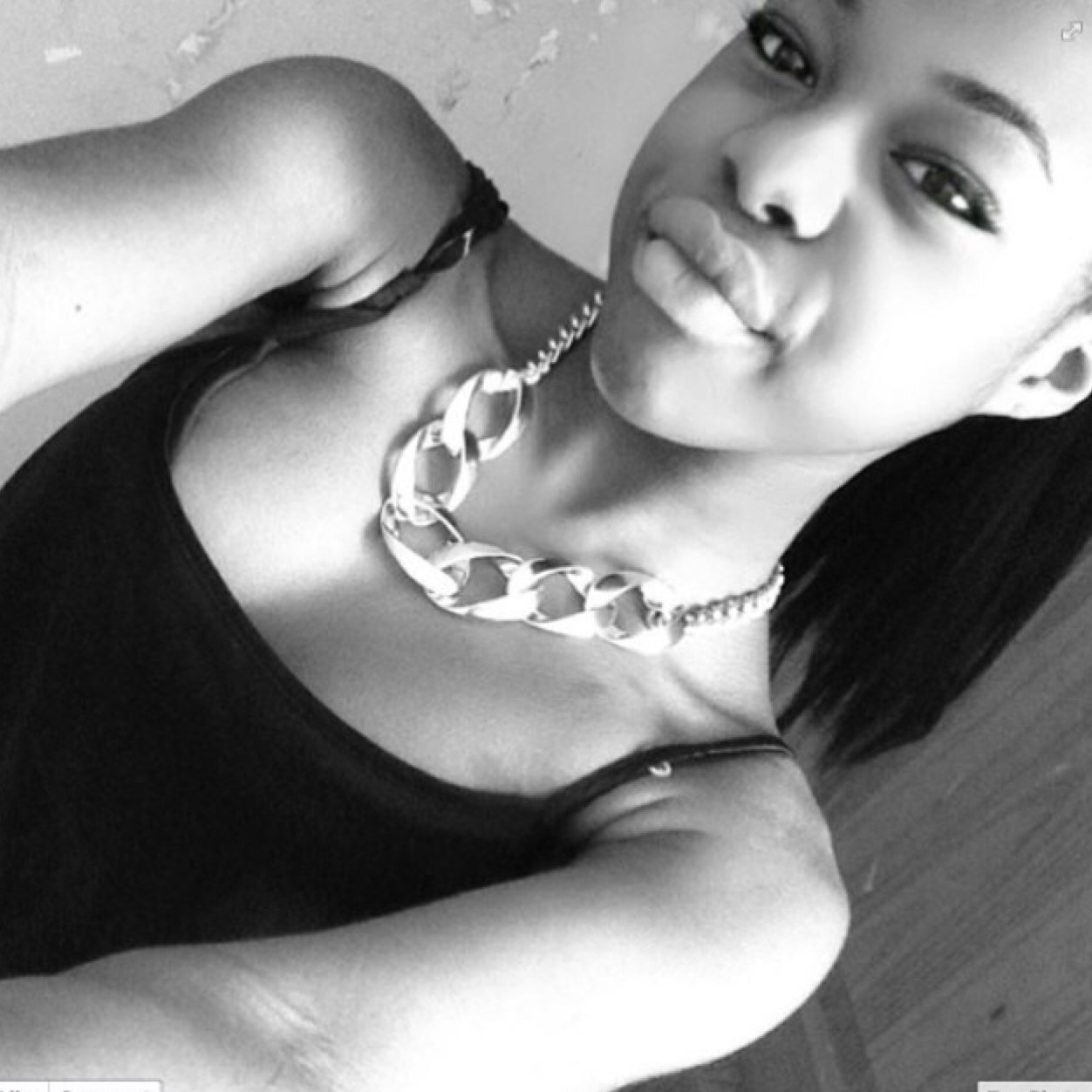 raynelle_bevas's profile picture. New twitter follow for follow