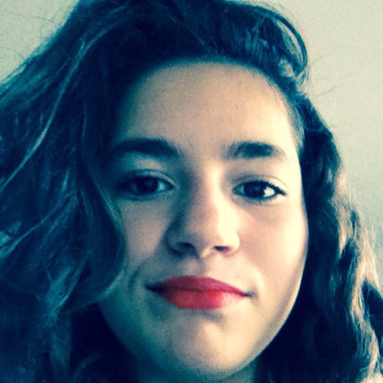 Follow @Sybille_Veti