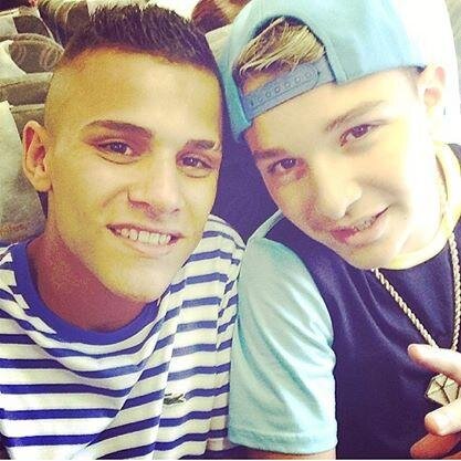 Guiinaatiica Com Orgulho s2     Mc Gui Forever s2 .¸¸.*♡*.¸¸.*☆*¸.  GUI amantes_da_guiroca
Mdsss ❤️❤️❤️❤️     EU TE AMO ZANGÃO GUSTAVO CASTANHEIRA ETERNO
