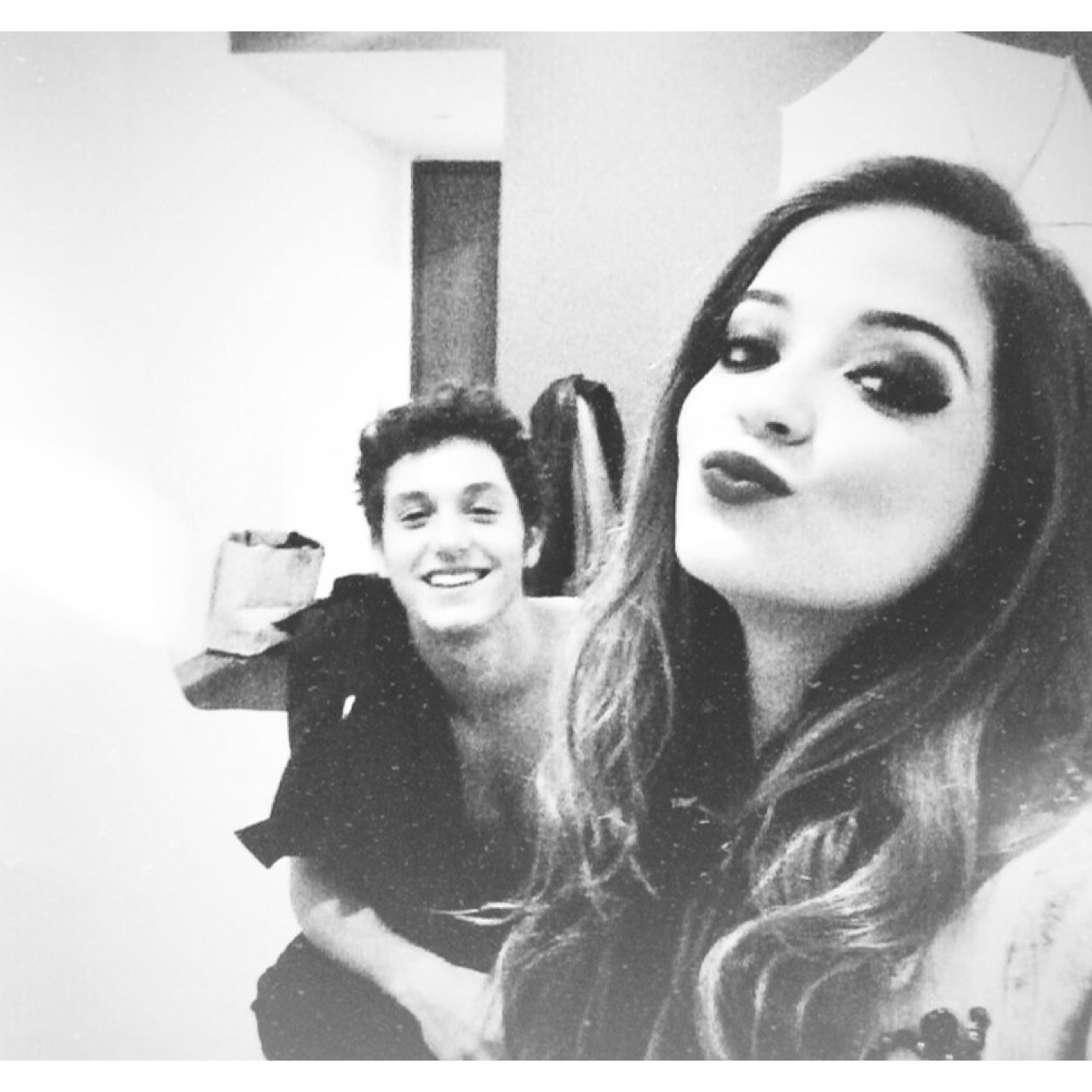 ChrisMEuTeAmo's profile picture. Ser fã é: Respeitar, apoiar o máximo, incentivar, vê-la e sentir que é especial, e a cima de tudo, Amá-la!! Since: 25/11