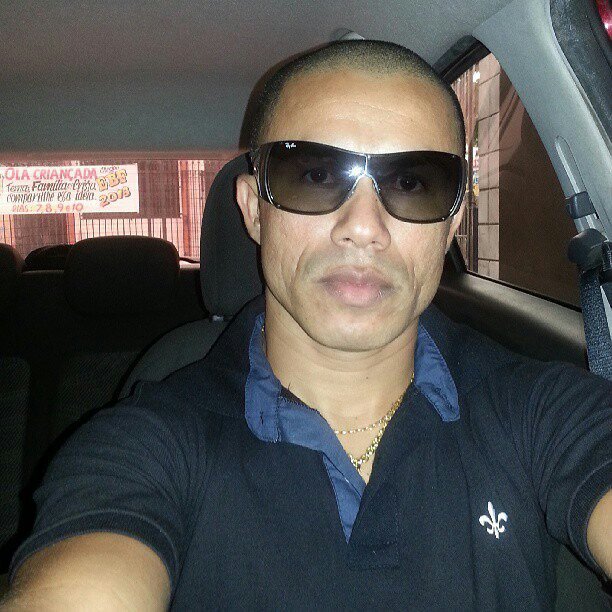 Ex-jogador de futebol realizado, e aprendiz de comentarista esportivo da Rádio Marajoara 1130 AM.