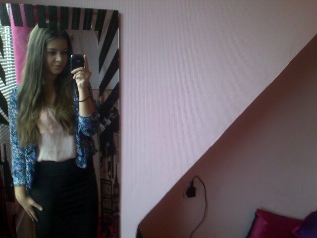 Danielle_xFx's profile picture. Always follow back ! :) Manchester,england