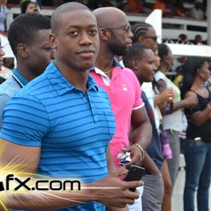 I'm 23 yrs of age,5ft8 and well Built! also employed at the Ministry of Foreign Affairs Guyana and building an Accounting Career!!