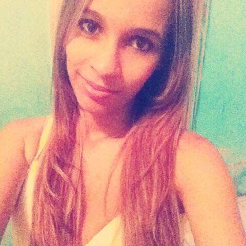 A Priiincesinha que não Nasceeu Para ficar preza no casteelo, Maaiss Sim para Enfrentar A realidade Com a Cabeça Eguiida ~

I ℒℴvℯ yℴu ℱℴrℯvℯr♥  (M.A.)