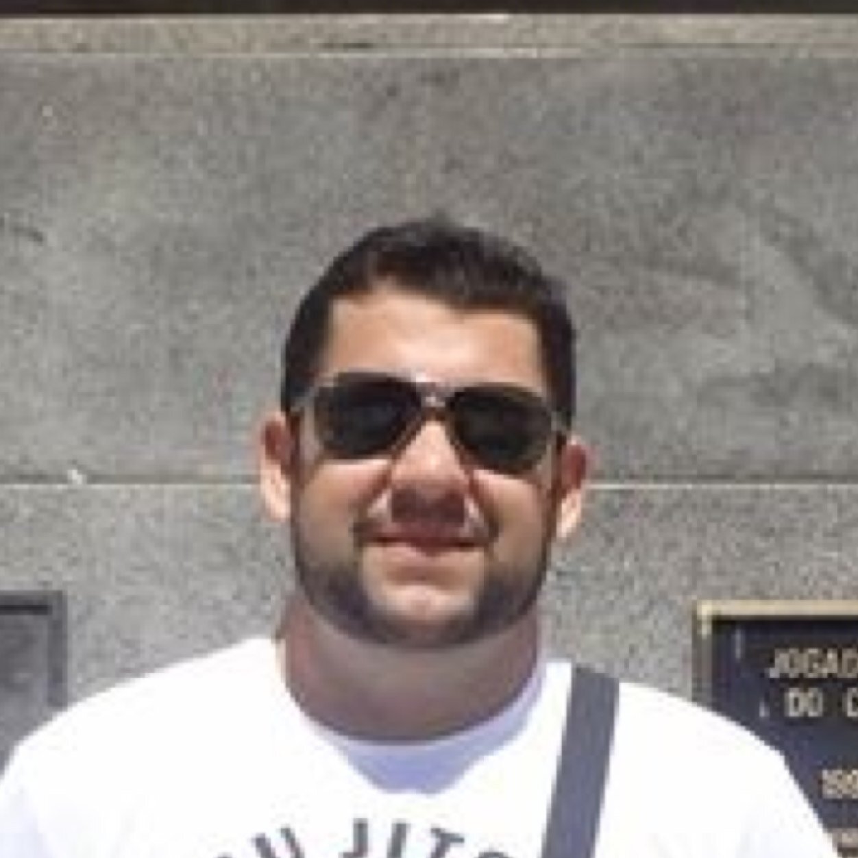 Venezolano, Ingeniero de la República, Rugbier, MMA Fan, Oriental de nacimiento, emprendedor, innovador y muy sincero