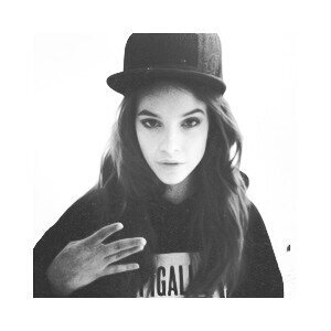Chanel McCann, single, bisex.