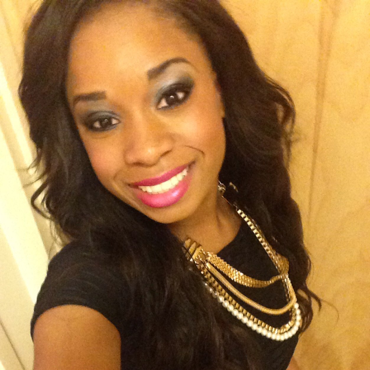 Listen2Lexie's profile picture. Published journalist. Local artist publicist.  Miss PRSSA 2014-2015