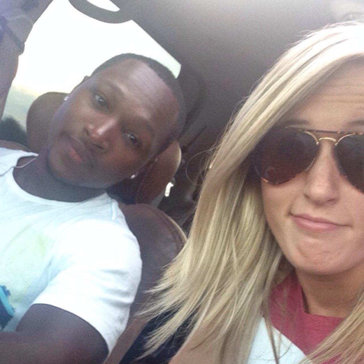 raybay_11's profile picture. To believe in something and not live it is dishonest