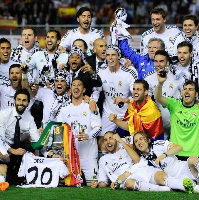 Amo el Futbol,Madridista hasta la muerte... Instagram : LaloG35