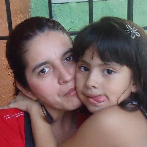 la  vida  tiene  sentido  cuando  se tiene a quien amar y ser amado