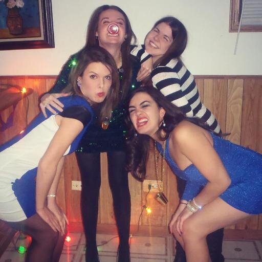 AliBestler's profile picture. Best is the Brand @SparkFoundryUSA
Hostess @thePigChicago @Stonehill_info #commmajor '16 Worked for @WDCBPublicRadio. @Nelarusky in '10 & '12 with @JMA.