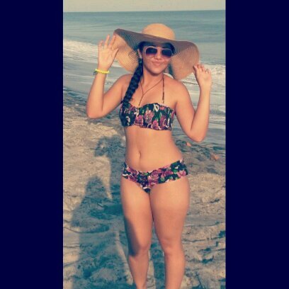 I am a happy girl, funny and a little crazy!! me encanta ser como soy! si quieres conocerme mas Follow me! XD I love dance♡