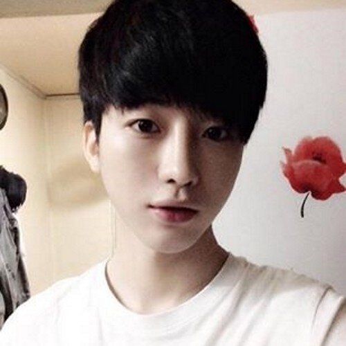ซองชานโฮ ผู้ชายธรรมดา ไม่ใช่ผู้วิเศษ มีแค่ความหล่อ ข้อดีหล่อ ข้อเสียหล่อเกิน .หัวเราะ