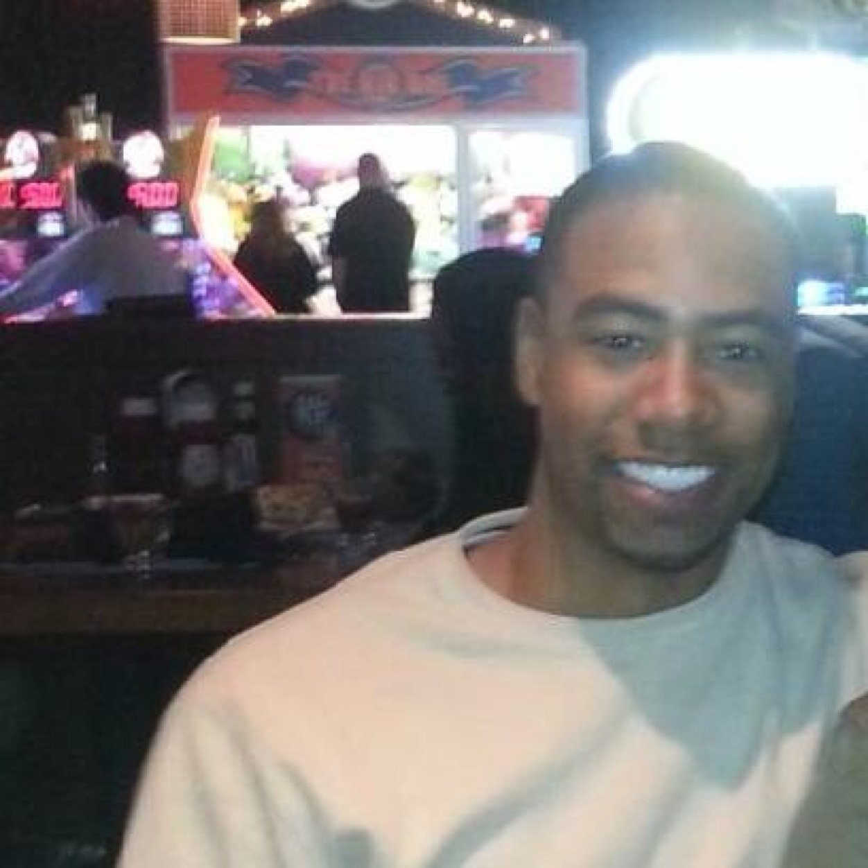 HeDiDntSayDat's profile picture. actor without a script....Because I CANT read