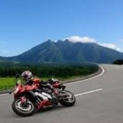 touringzuki's profile picture. バイク好きおくさんのツーリング日記です。気に入ったら即ＲＴ！