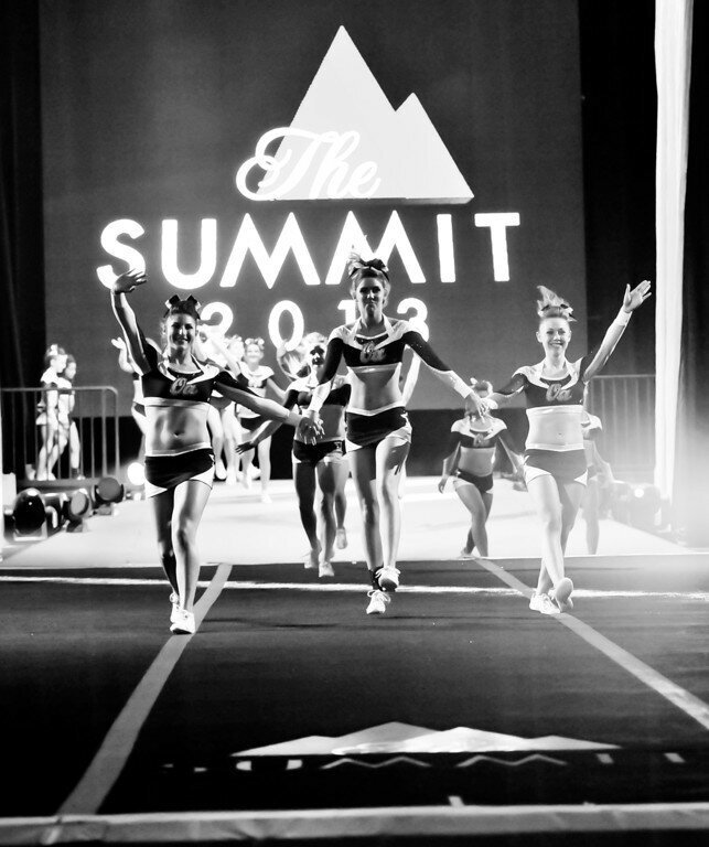 CHEER COMPLIMENTS--- DM me any compliment about any cheerleader or account! will be anonymously tweeted!