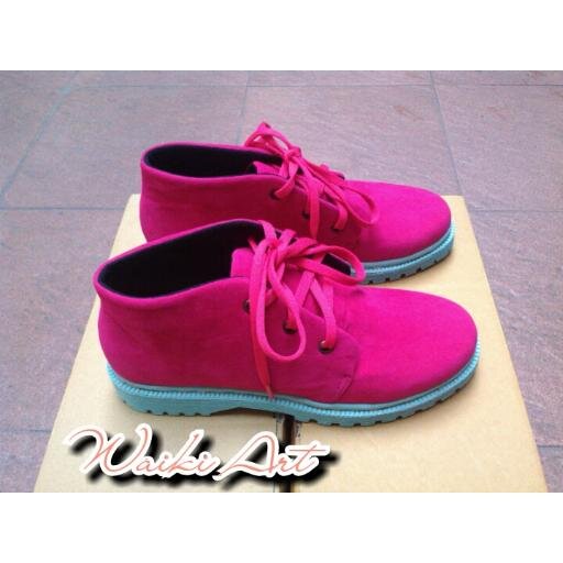 pembuatan sepatu hand made
Ph. +6281326585137
Bb. 7439D76F
100 % HAND MADE